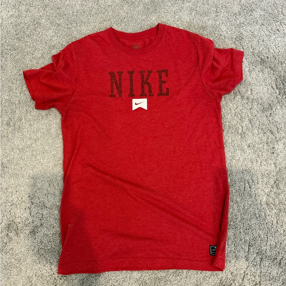 Nike Men's Red Graphic Tee